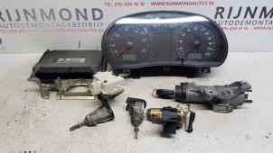 Gebruikte Contactslot + computer Volkswagen Polo IV (9N1/2/3) 1.2 12V Prijs € 150,00 Margeregeling aangeboden door Autodemontage Rijnmond BV