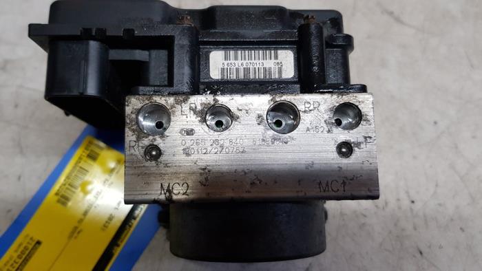 Gebruikte ABS Pomp Fiat 500 (312) 1.2 Prijs € 24,20 Inclusief btw aangeboden door Autodemontage Rijnmond BV
