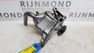 Gebruikte Oliepomp Mercedes Vito (639.6) 2.2 111 CDI 16V Prijs € 55,00 Margeregeling aangeboden door Autodemontage Rijnmond BV