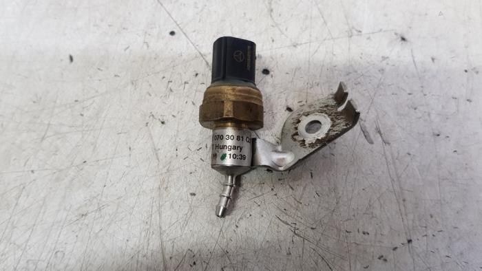 Gebruikte Brandstofdruk sensor Mercedes E Estate (S212) E-200 CDI 16V BlueEfficiency,BlueTEC Prijs op aanvraag aangeboden door Autodemontage Rijnmond BV
