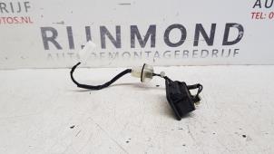 Gebruikte Schakelaar achterklep Mazda CX-5 I (KE,GH) 2.2 Skyactiv D 175 16V 4WD Prijs op aanvraag aangeboden door Autodemontage Rijnmond BV