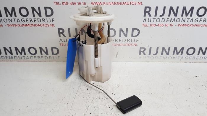 Gebruikte Dieselpomp Renault Megane III Coupe (DZ) 1.5 dCi 105 Prijs € 40,00 Margeregeling aangeboden door Autodemontage Rijnmond BV