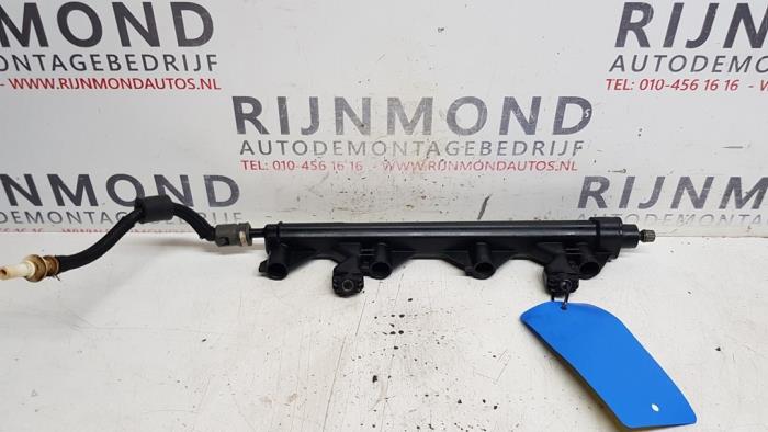 Gebruikte Verstuiver brug Mini Mini (R56) 1.4 16V One Prijs op aanvraag aangeboden door Autodemontage Rijnmond BV
