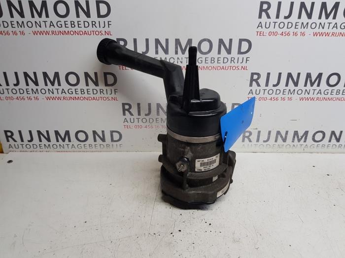 Gebruikte Pomp Servo Peugeot 308 SW (4E/H) 1.6 16V THP 150 Prijs € 50,00 Margeregeling aangeboden door Autodemontage Rijnmond BV
