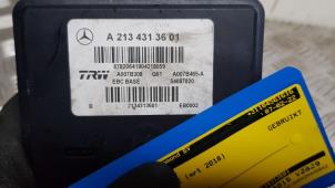 Gebruikte ABS Pomp Mercedes E (W213) E-220d 2.0 Turbo 16V Prijs € 302,50 Inclusief btw aangeboden door Autodemontage Rijnmond BV