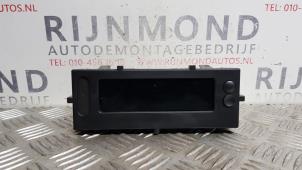 Gebruikte Display Interieur Nissan Primastar 2.0 dCi 90 Prijs op aanvraag aangeboden door Autodemontage Rijnmond BV