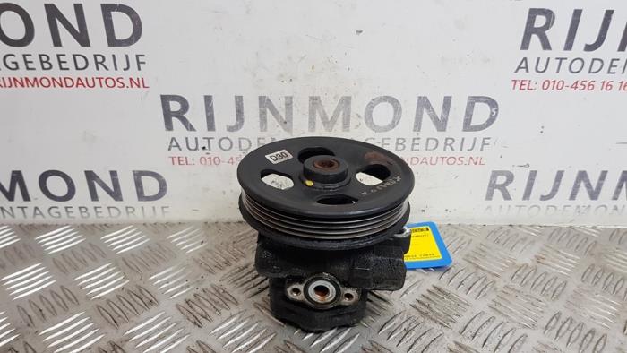 Used Stuurpomp Kia Cerato 1.5 CRDi 16V Price € 50,00 Margin scheme offered by Autodemontage Rijnmond BV
