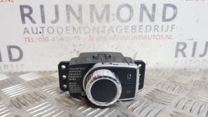 Gebruikte Navigatie bedienings paneel Mercedes A (W176) 1.8 A-200 CDI 16V Prijs € 36,30 Inclusief btw aangeboden door Autodemontage Rijnmond BV