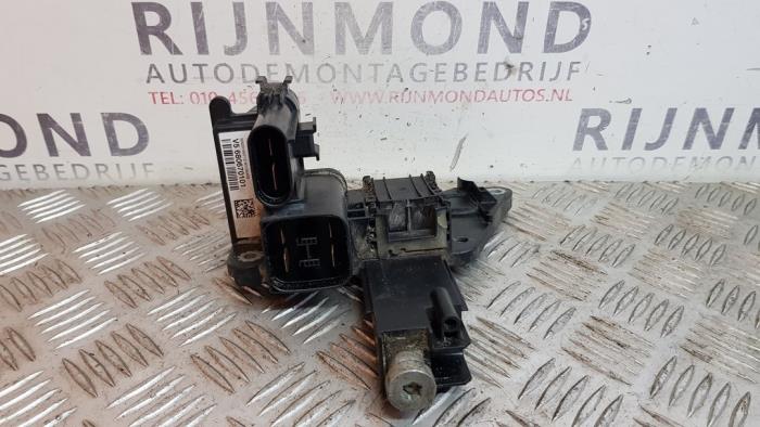 Gebruikte Stroomverdeler BMW 1 serie (F20) 116d 1.5 12V TwinPower Prijs op aanvraag aangeboden door Autodemontage Rijnmond BV