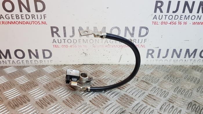 Accu sensor van een BMW 1 serie (F20) 116d 1.5 12V TwinPower 2016