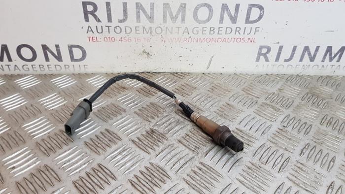 Lambda Sonde van een Opel Astra K Sports Tourer 1.2 Turbo 12V 2020