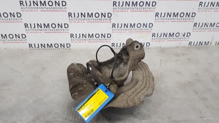 Wielnaaf voor van een BMW X1 (E84) xDrive 18d 2.0 16V 2010