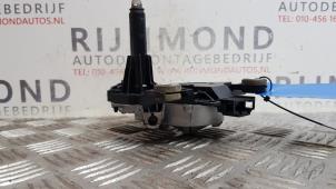 Gebruikte Ruitenwissermotor achter Mercedes B (W246,242) 1.6 B-180 BlueEFFICIENCY Turbo 16V Prijs € 48,40 Inclusief btw aangeboden door Autodemontage Rijnmond BV