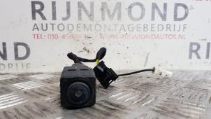 Gebruikte Camera achteruitrijden Mercedes B (W246,242) 1.6 B-180 BlueEFFICIENCY Turbo 16V Prijs € 181,50 Inclusief btw aangeboden door Autodemontage Rijnmond BV