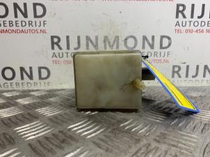 Gebruikte Hoofdremcilinder Renault Vel Satis (BJ) 3.5 V6 24V Autom. Prijs € 50,00 Margeregeling aangeboden door Autodemontage Rijnmond BV