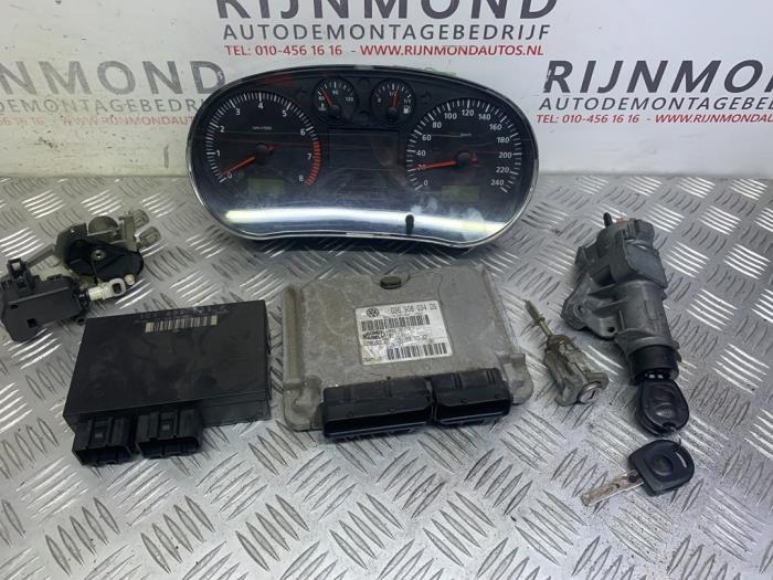 Gebruikte Kontaktslot + computer Seat Toledo (1M2) 1.6 16V Prijs op aanvraag aangeboden door Autodemontage Rijnmond BV