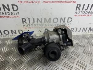 Gebruikte Waterpomp Mercedes B (W245) 1.7 B-170 16V Prijs op aanvraag aangeboden door Autodemontage Rijnmond BV