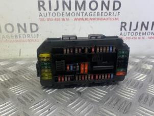 Gebruikte Zekeringkast BMW 1 serie (F20) 120d 2.0 16V Prijs € 48,40 Inclusief btw aangeboden door Autodemontage Rijnmond BV