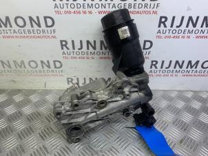 Gebruikte Oliefilterhuis Mercedes Sprinter 3,5t (906.63) 313 CDI 16V Prijs op aanvraag aangeboden door Autodemontage Rijnmond BV