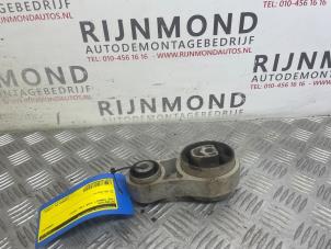 Gebruikte Motorrubber Ford Transit Courier 1.0 Ti-VCT EcoBoost 12V Prijs op aanvraag aangeboden door Autodemontage Rijnmond BV