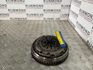 Gebruikte Dubbele massa vliegwiel Renault Megane III Coupe (DZ) 1.5 dCi 105 Prijs op aanvraag aangeboden door Autodemontage Rijnmond BV