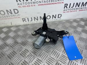 Gebruikte Ruitenwissermotor achter Nissan Qashqai (J11) 1.3 DIG-T 140 16V Prijs € 90,75 Inclusief btw aangeboden door Autodemontage Rijnmond BV