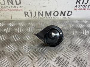 Gebruikte Claxon Nissan Qashqai (J11) 1.3 DIG-T 140 16V Prijs € 18,15 Inclusief btw aangeboden door Autodemontage Rijnmond BV