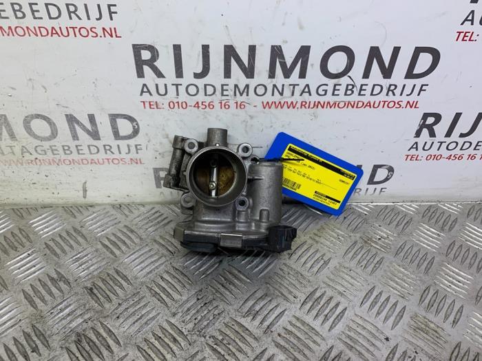 Gebruikte Gasklephuis Opel Corsa D 1.2 ecoFLEX Prijs € 15,00 Margeregeling aangeboden door Autodemontage Rijnmond BV