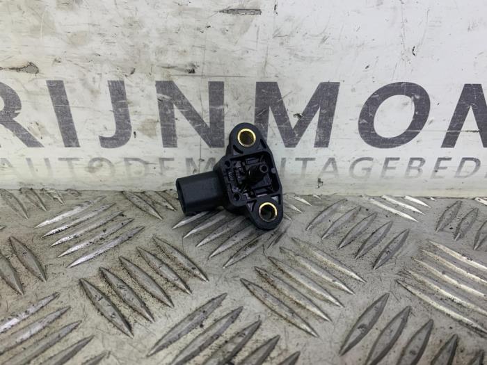 Map Sensor (inlaatspruitstuk) van een Mercedes-Benz ML II (164/4JG) 3.0 ML-320 CDI 4-Matic V6 24V 2010