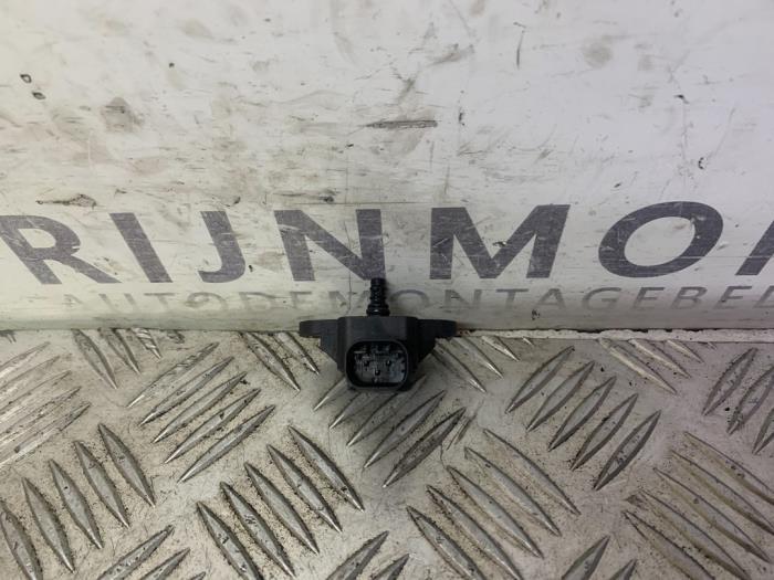 Map Sensor (inlaatspruitstuk) van een Mercedes-Benz ML II (164/4JG) 3.0 ML-320 CDI 4-Matic V6 24V 2010