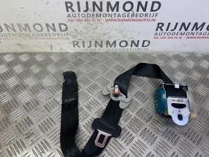 Gebruikte Veiligheidsgordel rechts-achter Hyundai i20 1.2i 16V Prijs € 30,25 Inclusief btw aangeboden door Autodemontage Rijnmond BV