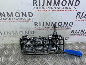 Dynamosteun boven van een BMW 1 serie (F20) 120d 2.0 16V 2013