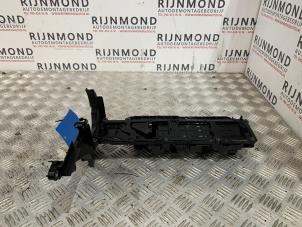 Gebruikte Kleppendeksel Citroen C4 Cactus (0B/0P) 1.6 Blue Hdi 100 Prijs op aanvraag aangeboden door Autodemontage Rijnmond BV