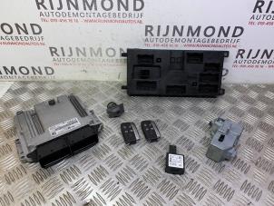 Gebruikte Kontaktslot + computer Jaguar XE 2.0d 180 16V Prijs op aanvraag aangeboden door Autodemontage Rijnmond BV