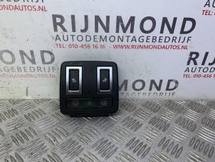 Gebruikte Binnenverlichting achter Jaguar XE 2.0d 180 16V Prijs € 48,40 Inclusief btw aangeboden door Autodemontage Rijnmond BV