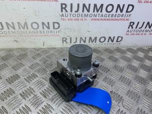 Gebruikte ABS Pomp Jaguar XE 2.0d 180 16V Prijs € 332,75 Inclusief btw aangeboden door Autodemontage Rijnmond BV
