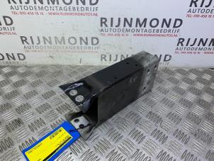 Gebruikte Frontbalk Jaguar XE 2.0d 180 16V Prijs op aanvraag aangeboden door Autodemontage Rijnmond BV