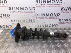 Gebruikte Schokdemper links-achter Mini Mini (R56) 1.6 16V One Prijs € 48,40 Inclusief btw aangeboden door Autodemontage Rijnmond BV