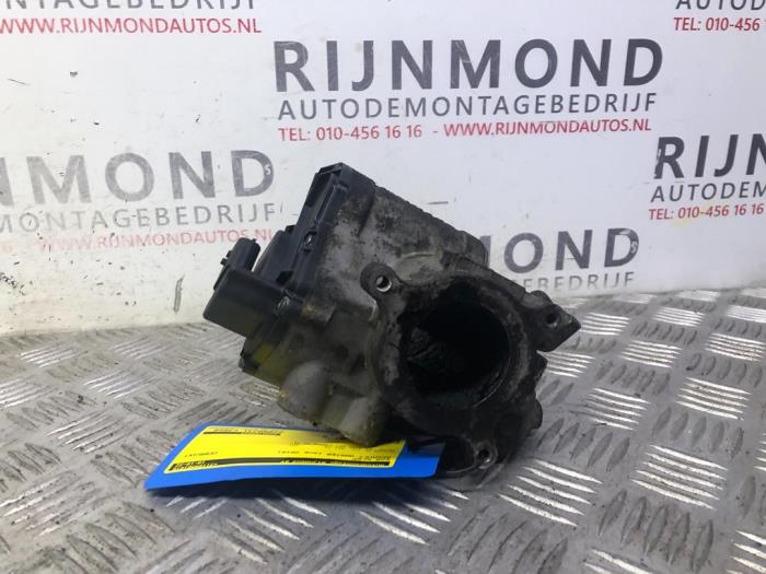 EGR Klep van een Renault Master II (FD/HD) 2.5 dCi 120 FAP 2010