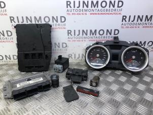 Gebruikte Kontaktslot + computer Renault Megane II (BM/CM) 1.6 16V Prijs € 175,00 Margeregeling aangeboden door Autodemontage Rijnmond BV