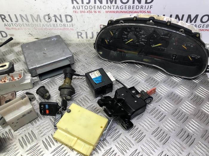 Gebruikte Contactslot + computer Ford Usa Mustang IV 3.8 Prijs op aanvraag aangeboden door Autodemontage Rijnmond BV