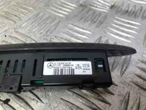 Gebruikte PDC paneel Mercedes C (C204) 1.8 C-180 CGI 16V BlueEfficiency Prijs € 30,25 Inclusief btw aangeboden door Autodemontage Rijnmond BV