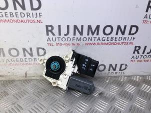 Gebruikte Raammotor Portier Volkswagen Golf VI (5K1) 1.2 TSI BlueMotion Prijs € 25,00 Margeregeling aangeboden door Autodemontage Rijnmond BV
