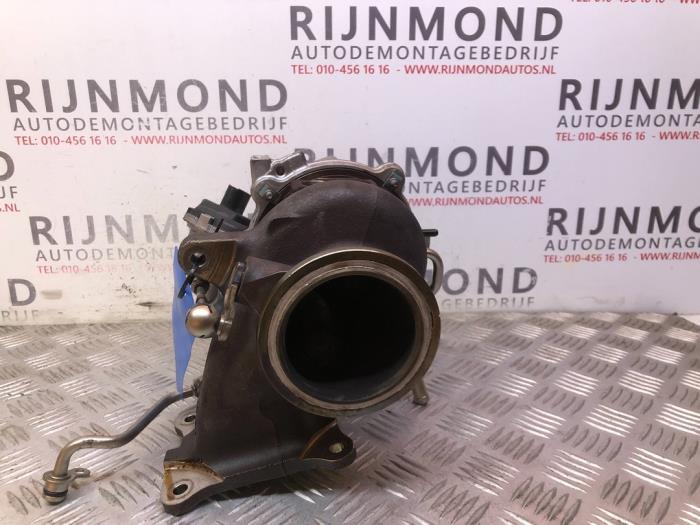 Turbo van een Audi A3 Sportback (8VA/8VF) 2.0 TFSI Ultra 16V 2018