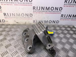 Gebruikte Motorrubber Opel Insignia Sports Tourer 1.5 Turbo 16V 165 Prijs op aanvraag aangeboden door Autodemontage Rijnmond BV