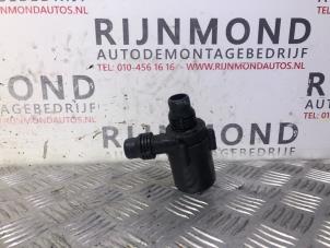 Gebruikte Waterpomp BMW X5 (E53) 3.0 24V Prijs op aanvraag aangeboden door Autodemontage Rijnmond BV