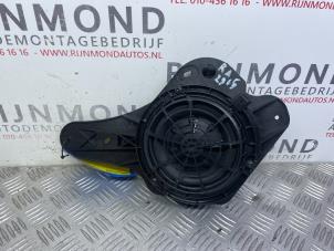 Gebruikte Luidspreker Peugeot 3008 II (M4/MC/MJ/MR) 1.2 12V e-THP PureTech 130 Prijs € 24,20 Inclusief btw aangeboden door Autodemontage Rijnmond BV