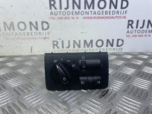 Gebruikte Licht Schakelaar BMW X5 (E53) 3.0 24V Prijs € 20,00 Margeregeling aangeboden door Autodemontage Rijnmond BV
