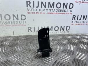Gebruikte Luchtmassameter BMW X5 (E70) xDrive 40d 3.0 24V Prijs € 48,40 Inclusief btw aangeboden door Autodemontage Rijnmond BV