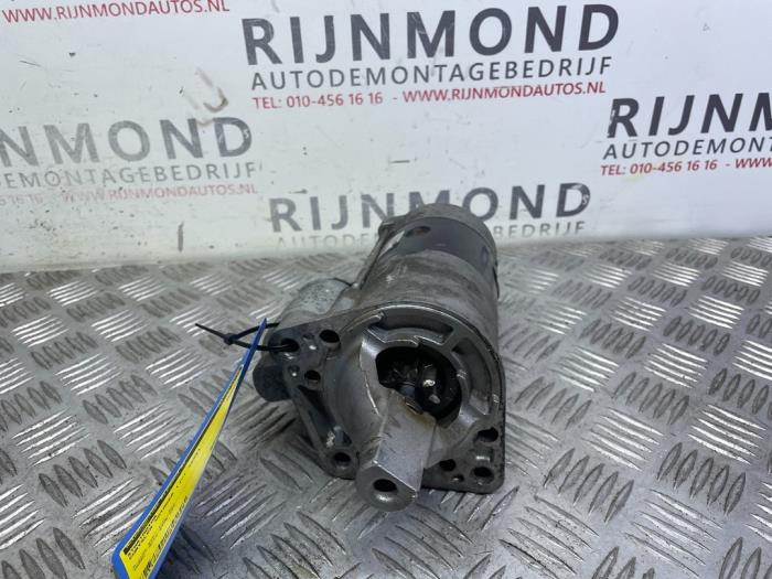 Gebruikte Startmotor Chrysler Voyager/Grand Voyager (RG/RS) 2.8 CRD 16V Autom. Prijs € 25,00 Margeregeling aangeboden door Autodemontage Rijnmond BV